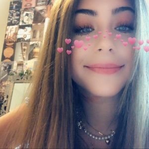 Meet your Posher, Riley